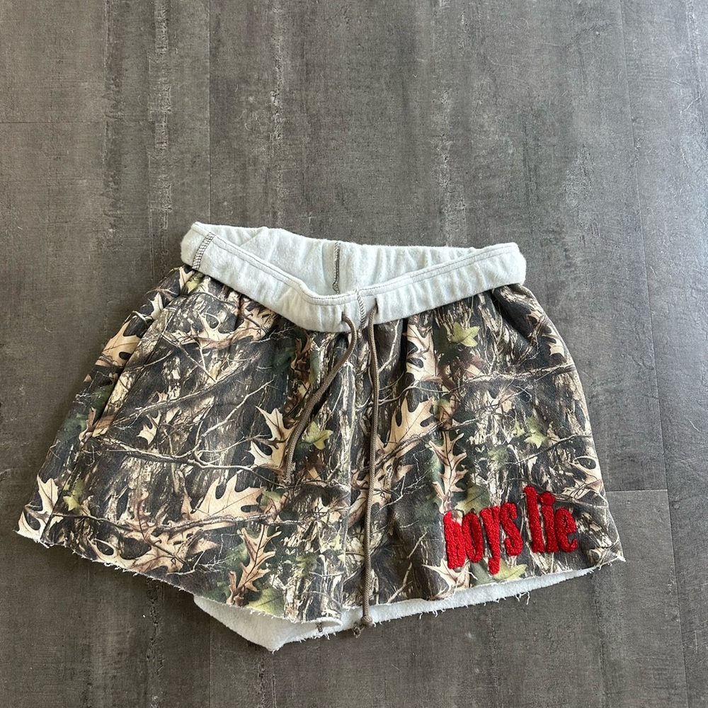 Boys Lie OG Manhunt Camo Short